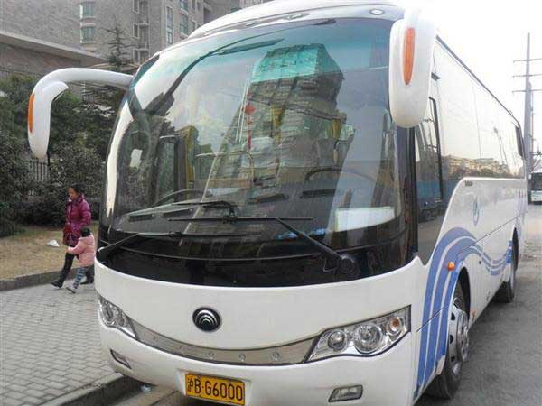 企業(yè)通勤車(chē)
